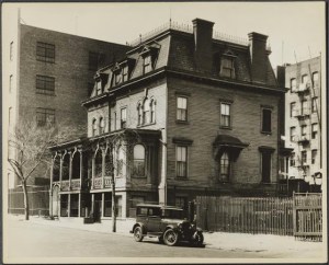 Houses near the Lion on West 108th. Photo from the Museum of the City of New York