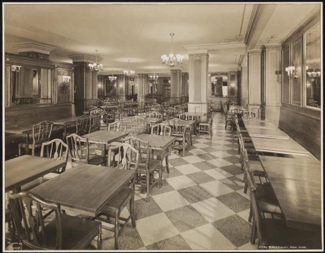Schrafft's 2786 Broadway, interior, MCNY photo 